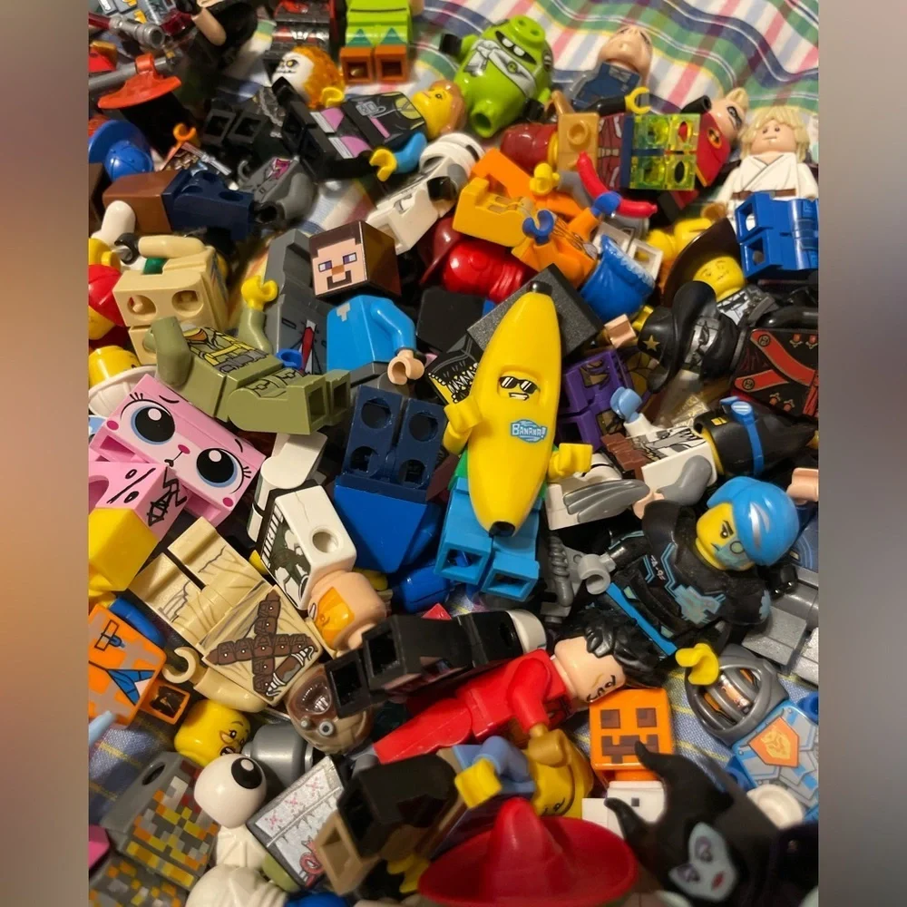 HUGE LOT OF LEGO MINI FIGURES Star Wars Lego Movie Marvel Minecraft Banana‎ man